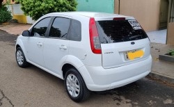 Ford Fiesta SE 1.6 8V Flex 5p 2014/2014
