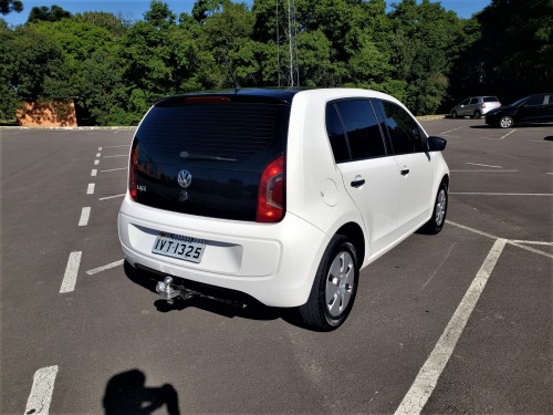 Foto do veículo VW - VolksWagen up! take 1.0 Total Flex 12V 5p 2015/2014 ID: 86601