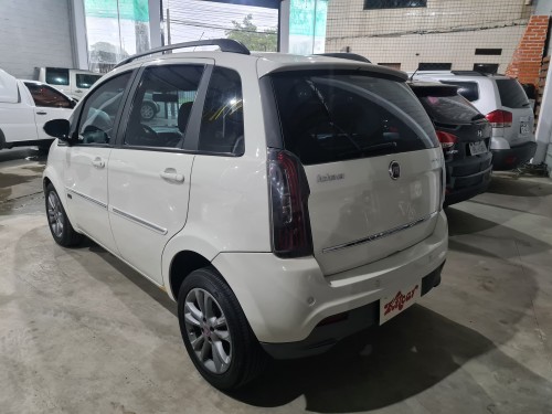 Foto do veículo Fiat Idea ESSENCE SUBLIME Dual.1.6 Flex16V 5p 2016/2015 ID: 86816