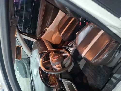 Foto do veículo Fiat Idea ESSENCE SUBLIME Dual.1.6 Flex16V 5p 2016/2015 ID: 86816