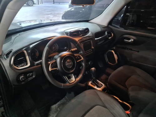 Foto do veículo Jeep Renegade Sport 1.8 4x2 Flex 16V Aut. 2016/2015 ID: 86818