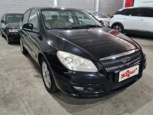 CHERY CIELO Sedan 1.6 16V 119cv 4p CHERY CIELO Sedan 1.6 16V 119cv 4p 2011/2010