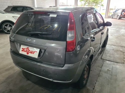 Foto do veículo Ford Fiesta Class 1.6 8V 98cv 5p 2003/2003 ID: 86827