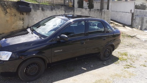 Foto do veículo GM - Chevrolet Corsa Sed.Prem. 1.0/ 1.0 FlexPower 8V 4p 2005/2004 ID: 86882