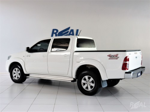 Foto do veículo Toyota Hilux CD D4-D 4x4 3.0 TDI Dies. Mec. 2015/2014 ID: 86917