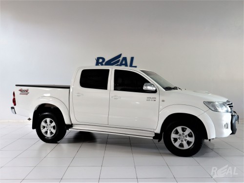 Foto do veículo Toyota Hilux CD D4-D 4x4 3.0 TDI Dies. Mec. 2015/2014 ID: 86917