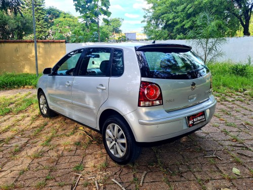 Foto do veículo VW - VolksWagen Polo I MOTION 1.6 Total Flex  5p 2010/2010 ID: 87019