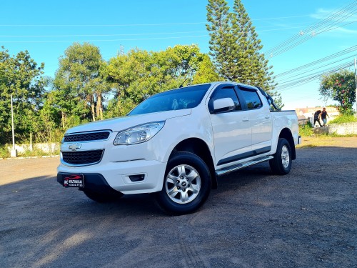 GM - Chevrolet S10 Pick-Up LT 2.8 TDI 4x2 CD Diesel GM - Chevrolet S10 Pick-Up LT 2.8 TDI 4x2 CD Diesel 2013/2012