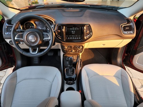 Foto do veículo Jeep COMPASS LIMITED 2.0 4x4 Diesel 16V Aut. 2020/2020 ID: 87153