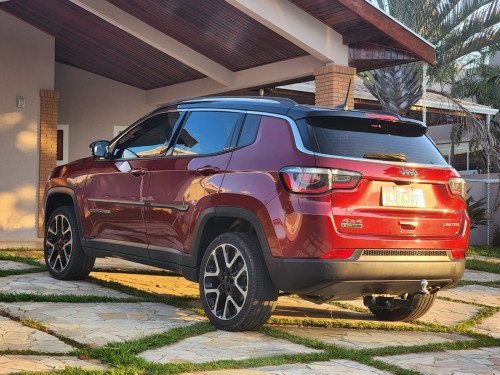 Foto do veículo Jeep COMPASS LIMITED 2.0 4x4 Diesel 16V Aut. 2020/2020 ID: 87153