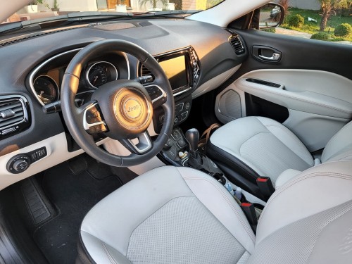 Foto do veículo Jeep COMPASS LIMITED 2.0 4x4 Diesel 16V Aut. 2020/2020 ID: 87153