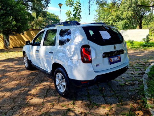 Foto do veículo Renault DUSTER Expression 1.6 Hi-Flex 16V Mec. 2019/2019 ID: 87171