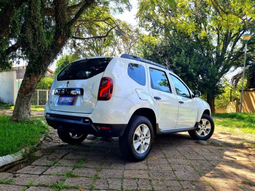 Foto do veículo Renault DUSTER Expression 1.6 Hi-Flex 16V Mec. 2019/2019 ID: 87171