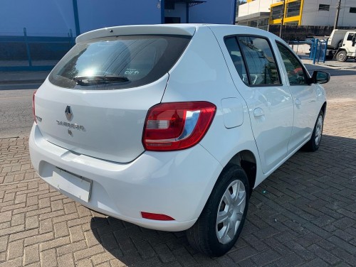 Foto do veículo Renault SANDERO Authentique Flex 1.0 12V 5p 2017/2016 ID: 87299