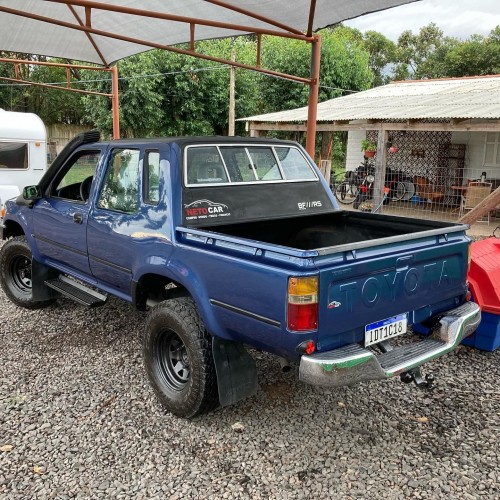 Foto do veículo Toyota Hilux CD 4x4 2.8 Diesel Mec. 1993/1993 ID: 87368
