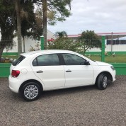 VW - VolksWagen Gol (novo) 1.0 Mi Total Flex 8V 4p 2015/2015