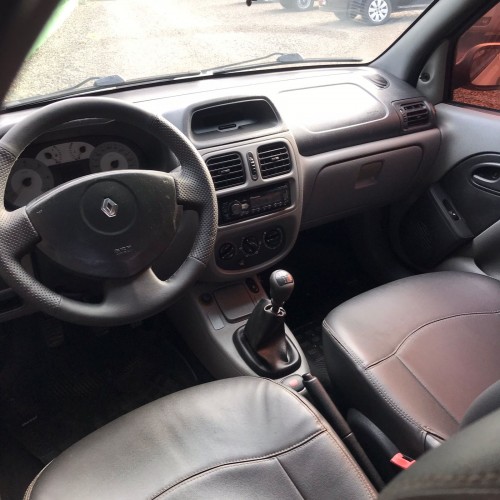 Foto do veículo Renault Clio Hi-Flex 1.0 16V 5p 2007/2007 ID: 87405