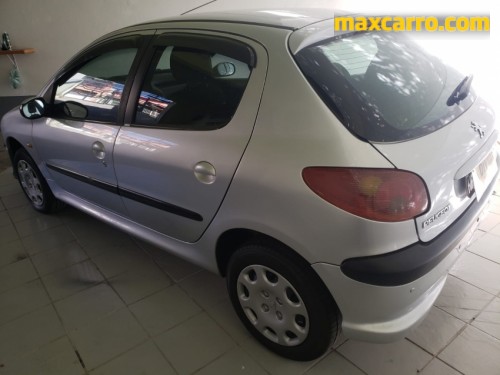 Foto do veículo Peugeot 206 Presence 1.4/ 1.4 Flex 8V 5p 2007/2007 ID: 87438
