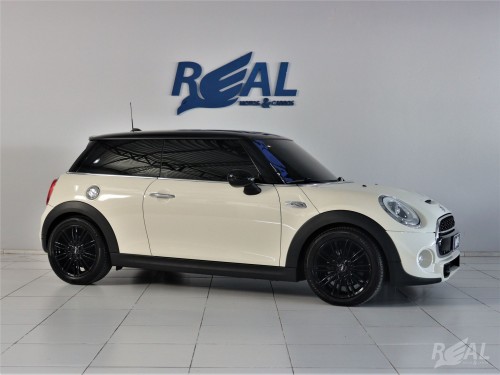 Foto do veículo MINI COOPER S 2.0 Turbo 16v 3p Aut. 2015/2015 ID: 87461
