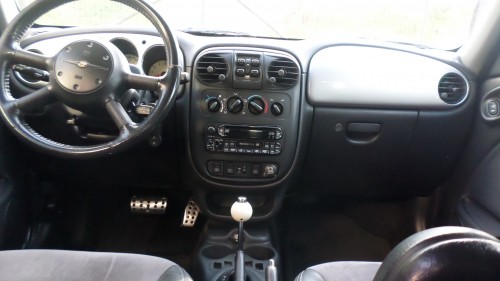 Foto do veículo Chrysler PT Cruiser Limited 2.0 16V 4p 2003/2002 ID: 87479