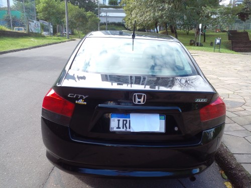 Foto do veículo Honda CITY Sedan DX 1.5 Flex 16V Aut. 2011/2010 ID: 87483