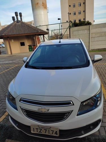 Foto do veículo GM - Chevrolet ONIX HATCH ACTIV 1.4 8V Flex 5p Mec. 2013/2013 ID: 87568