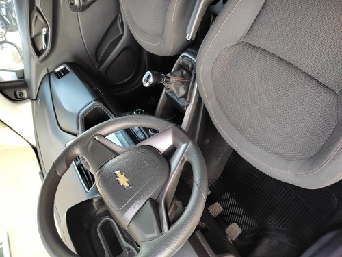 Foto do veículo GM - Chevrolet ONIX HATCH ACTIV 1.4 8V Flex 5p Mec. 2013/2013 ID: 87568