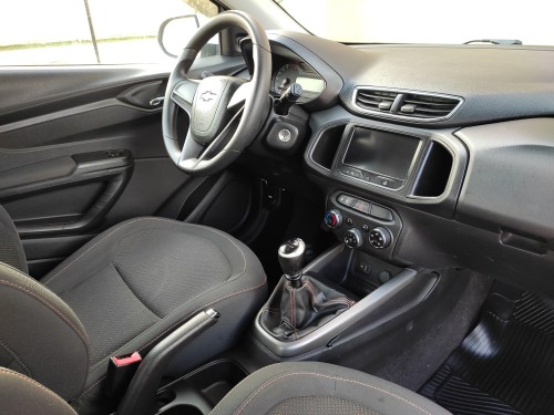 Foto do veículo GM - Chevrolet ONIX HATCH ACTIV 1.4 8V Flex 5p Mec. 2013/2013 ID: 87568