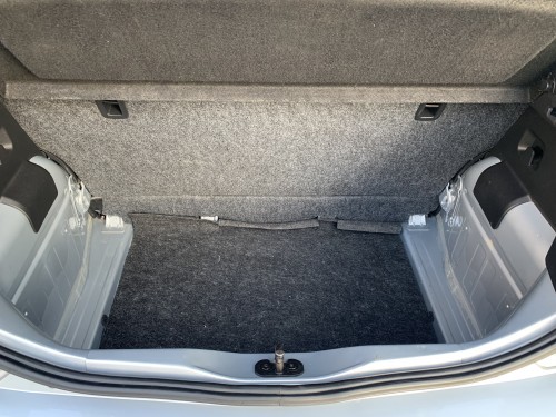 Foto do veículo VW - VolksWagen up! move 1.0 TSI Total Flex 12V 5p 2018/2017 ID: 87648