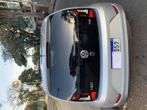 Foto do veículo VW - VolksWagen up! move 1.0 TSI Total Flex 12V 5p 2018/2017 ID: 87648