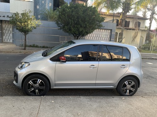 Foto do veículo VW - VolksWagen up! move 1.0 TSI Total Flex 12V 5p 2018/2017 ID: 87648
