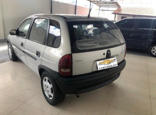 Foto do veículo GM - Chevrolet Corsa GLS 1.6 MPFI 5p 1999/1998 ID: 87799