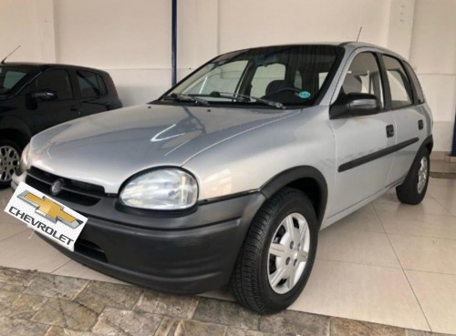 Foto do veículo GM - Chevrolet Corsa GLS 1.6 MPFI 5p 1999/1998 ID: 87799