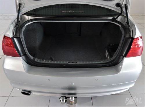 Foto do veículo BMW 320iA 2009/2008 ID: 87863