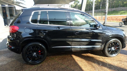 Foto do veículo VW - VolksWagen TIGUAN 2.0 TSI 16V 200cv Tiptronic 5p 2014/2013 ID: 87920