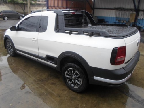 Foto do veículo VW - VolksWagen Saveiro CROSS 1.6 Mi Total Flex 8V CE 2017/2016 ID: 87945