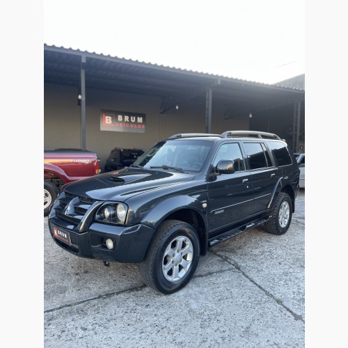 Mitsubishi Pajero Sport 3.0 4x4 V6 Mec./Aut. Mitsubishi Pajero Sport 3.0 4x4 V6 Mec./Aut. 2010/2010