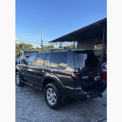 Foto do veículo Mitsubishi Pajero Sport 3.0 4x4 V6 Mec./Aut. 2010/2010 ID: 87988