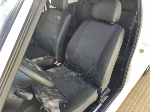 Foto do veículo Fiat Uno Mille 1.0 Fire/ F.Flex/ ECONOMY 2p 2012/2012 ID: 88082