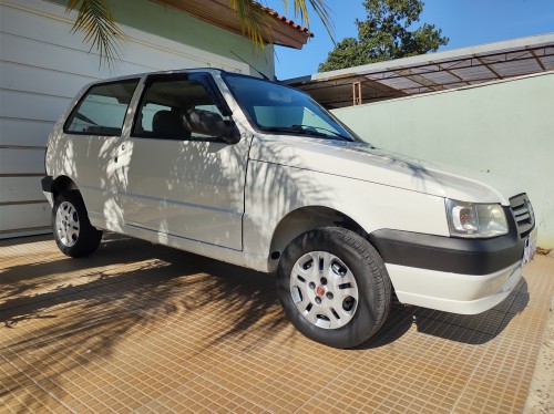Foto do veículo Fiat Uno Mille 1.0 Fire/ F.Flex/ ECONOMY 2p 2012/2012 ID: 88082