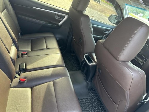 Foto do veículo Toyota Hilux SW4 SRX 4x4 2.8 TDI 16V Dies. Aut. 2018/2017 ID: 88194
