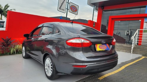 Foto do veículo Ford Fiesta SE Plus 1.6 16V Flex Aut. 5p 2015/2015 ID: 88440