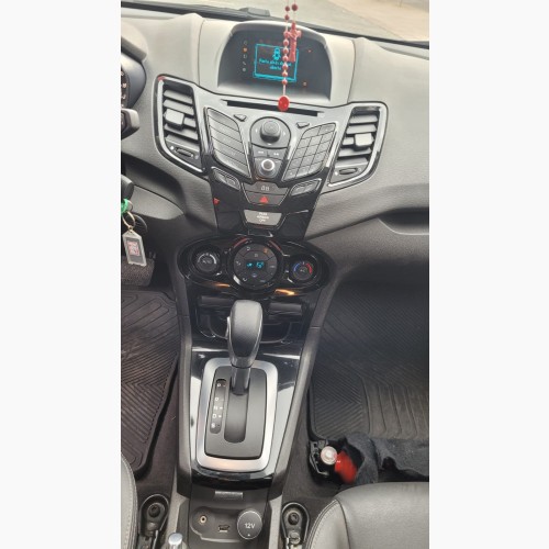 Foto do veículo Ford Fiesta SE Plus 1.6 16V Flex Aut. 5p 2015/2015 ID: 88440