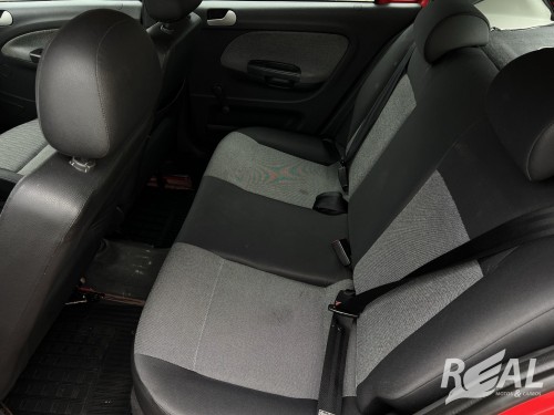 Foto do veículo VW - VolksWagen Gol (novo) 1.6 Mi Total Flex 8V 4p 2014/2013 ID: 88451