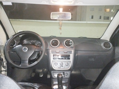 Foto do veículo VW - VolksWagen VOYAGE TREND 1.6 Mi Total Flex 8V 4p 2010/2010 ID: 88456