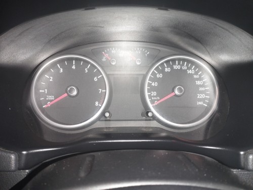 Foto do veículo VW - VolksWagen VOYAGE TREND 1.6 Mi Total Flex 8V 4p 2010/2010 ID: 88456