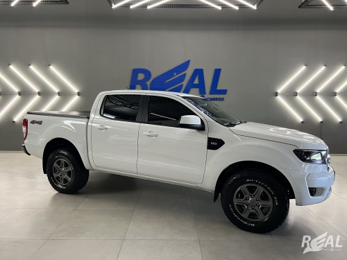 Foto do veículo Ford Ranger XLS 2.2 4x4 CD Diesel Mec. 2020/2019 ID: 88520