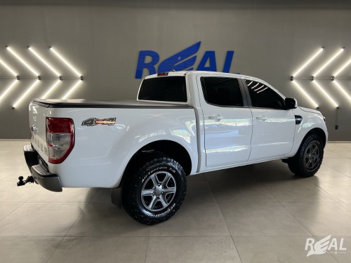 Foto do veículo Ford Ranger XLS 2.2 4x4 CD Diesel Mec. 2020/2019 ID: 88520