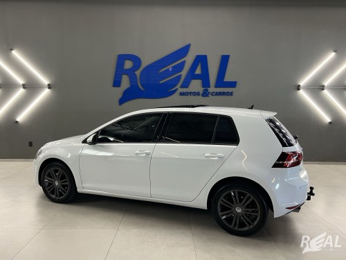 Foto do veículo VW - VolksWagen Golf Highline 1.4 TSI Total Flex Aut. 2014/2013 ID: 88522