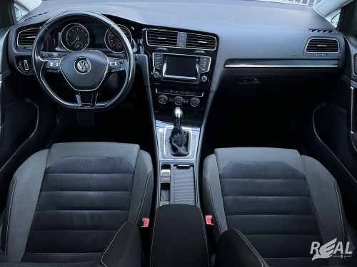 Foto do veículo VW - VolksWagen Golf Highline 1.4 TSI Total Flex Aut. 2014/2013 ID: 88522